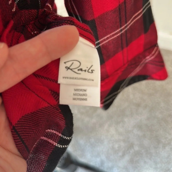 RAILS Plaid Button Down, Size M, Like New - Picture 7 of 8